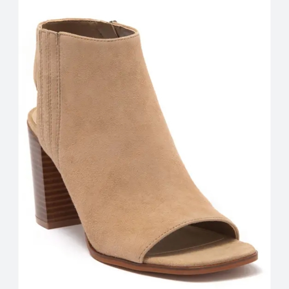 Vince Camuto Women's Kensli Ankle Strap Sandal